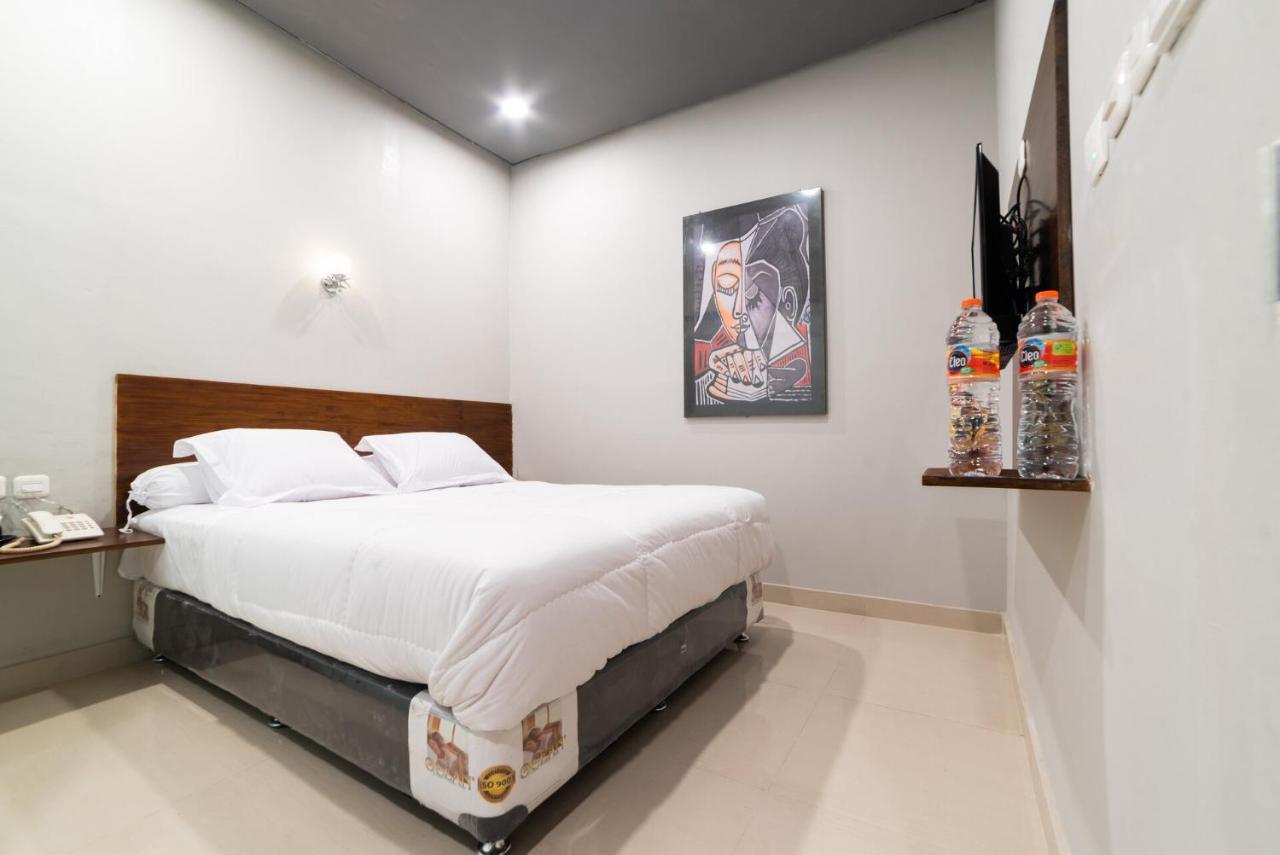 Glamour Hotel And Spa Medan Exterior foto